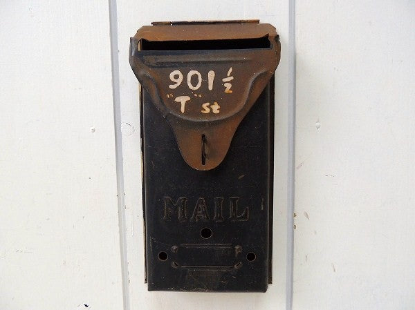 【MAIL】USA!黒色・ティン製・アンティーク・メールボックス/郵便受け/ポスト