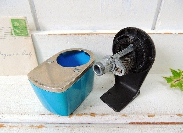 【Apsco】MIDGET・ターコイズブルー色の小さなヴィンテージ・ペンシルシャープナー/鉛筆削り