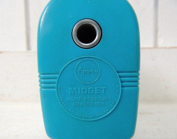 【Apsco】MIDGET・ターコイズブルー色の小さなヴィンテージ・ペンシルシャープナー/鉛筆削り