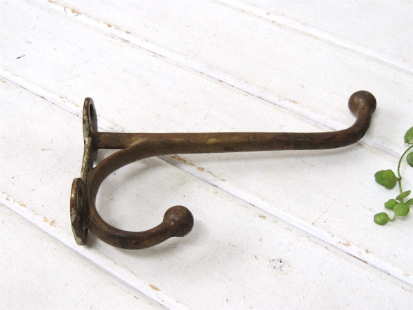 真鍮製の大きなアンティーク・ウォールフック/ハンガーフック USA