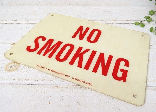 【NO SMOKING】グラスファイバー製・ヴィンテージ・サイン/サインプレート/看板 USA
