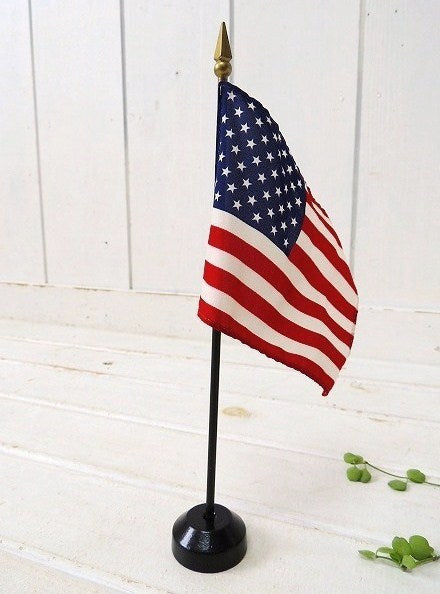 USA!小さなヴィンテージ・卓上アメリカンフラッグ/星条旗