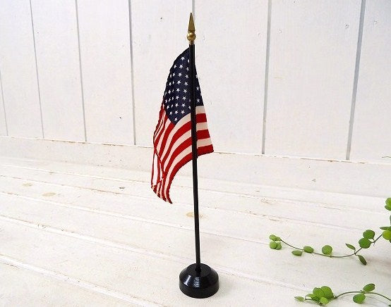 USA!小さなヴィンテージ・卓上アメリカンフラッグ/星条旗
