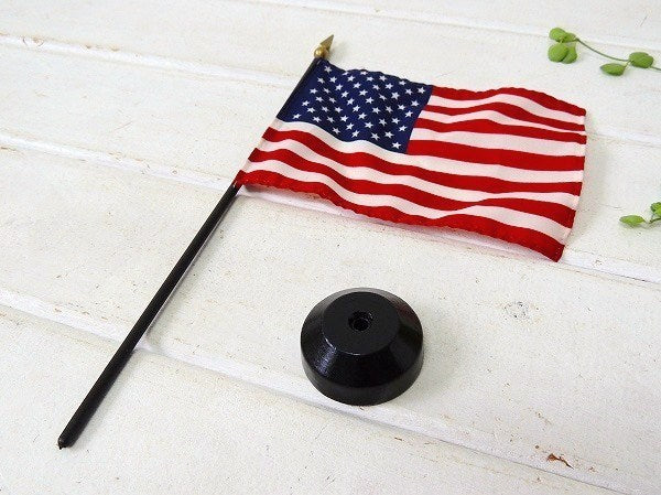 USA!小さなヴィンテージ・卓上アメリカンフラッグ/星条旗