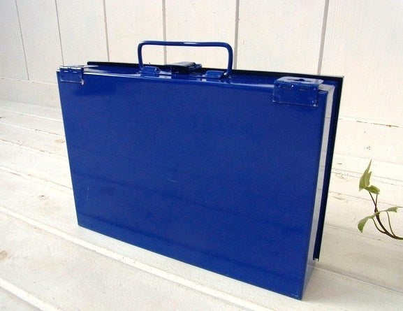 【ジョンソン&ジョンソン】FIRST AID・青色のヴィンテージ・救急箱　USA