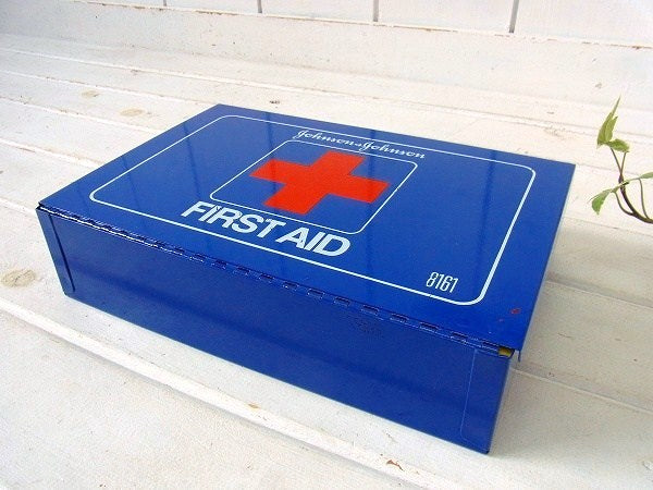 【ジョンソン&ジョンソン】FIRST AID・青色のヴィンテージ・救急箱　USA
