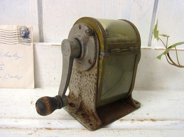 【Dexter】セルロイド製・ヴィンテージ・ペンシルシャープナー/鉛筆削り USA