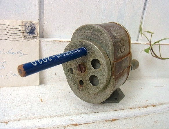 【APSCO GIANT】アンティーク・ペンシルシャープナー/鉛筆削り　USA