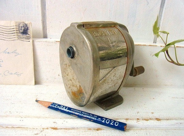 【BOSTON L】ボストン・ヴィンテージ・ペンシルシャープナー/鉛筆削り　USA