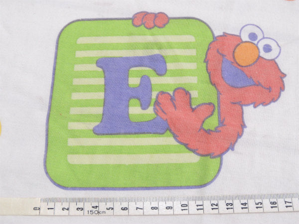 【セサミストリート】アルファベット柄・ヴィンテージ・ユーズドシーツ(ボックスタイプ)