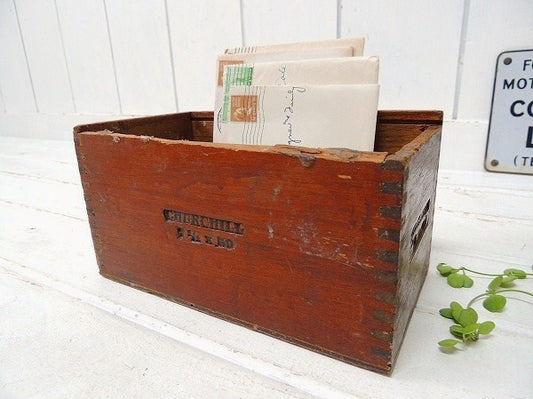 【CHURCHILL】チャーチル・葉巻の小さなアンティーク・木箱/ウッドボックス