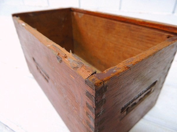 【CHURCHILL】チャーチル・葉巻の小さなアンティーク・木箱/ウッドボックス