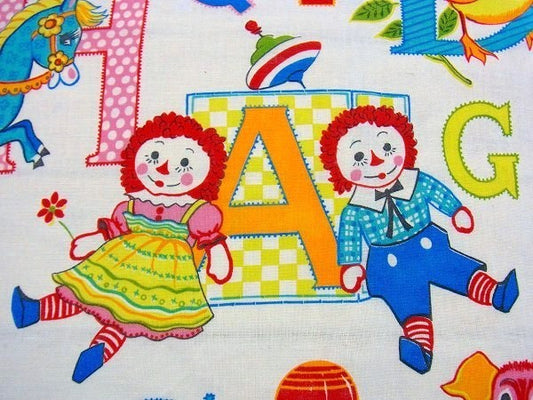 【ラガディアン&アンディ】アルファベット柄・ヴィンテージ・ファブリック/生地/カーテン　USA