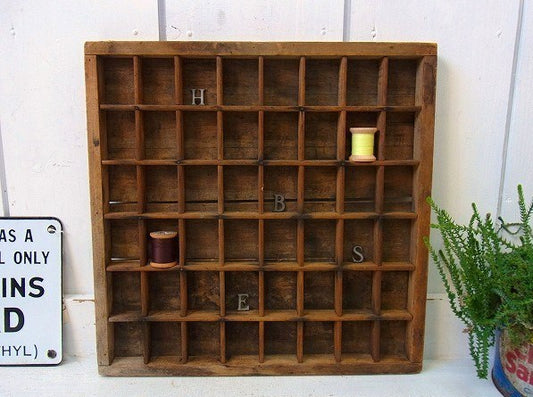 古い木製の小さなアンティーク・プリンタートレイ/飾り棚　USA