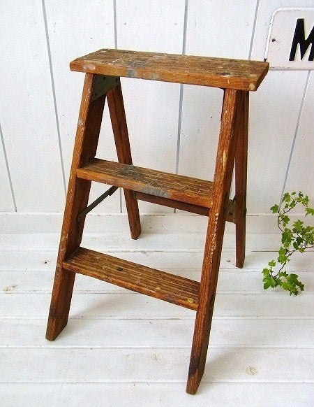 ペンキの付いた木製・アンティーク・ステップラダー/脚立　USA