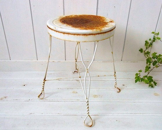 白色・アイアン製・小さなヴィンテージ・ガーデンテーブル/丸テーブル　USA
