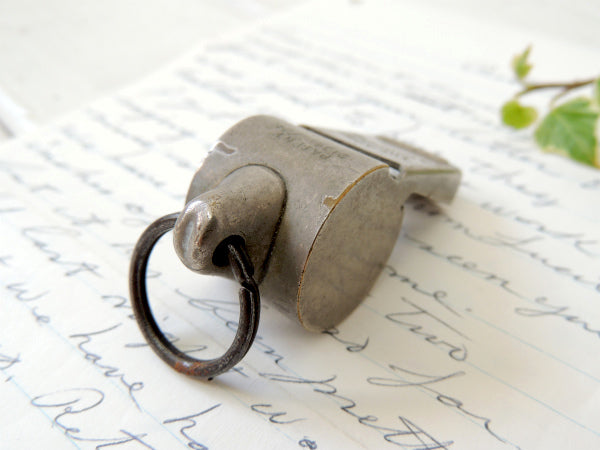 ホイッスル・THE ACME THUNDERER オールド・ヴィンテージ・イギリス製・笛