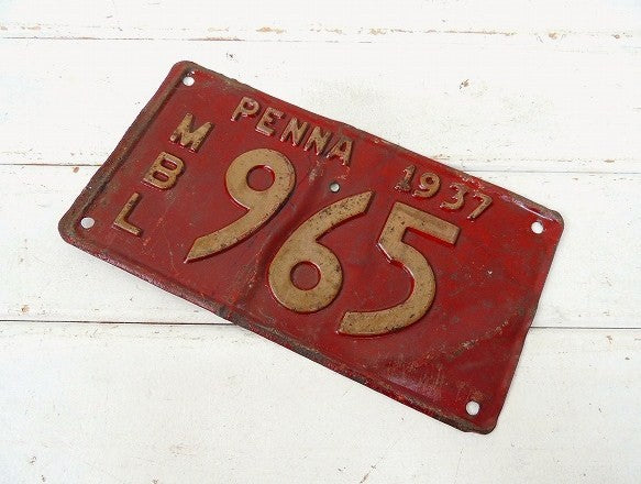 ペンシルベニア州・1937年・赤色・ビンテージ・ナンバープレート/カーライセンスプレート・USA
