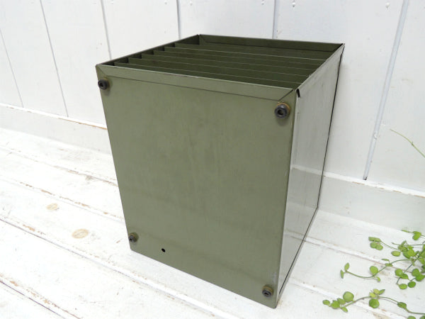 Lit-Ning カーキ色・メタル製・引き出し式・7段・ヴィンテージ・書類ケース ファイル棚