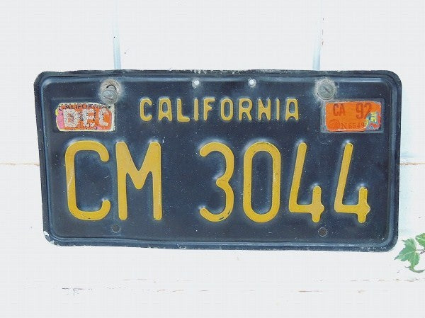 カリフォルニア州・1963年・ビンテージ・ブラック・ナンバープレート/カーライセンスプレート