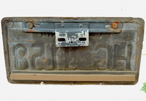 【カリフォルニア州/1960年代/ARMY】ビンテージ・ナンバープレート・USA