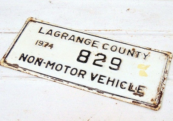 【LAGRANGE COUNTY/1974/インディアナ州】ナンバープレート・看板
