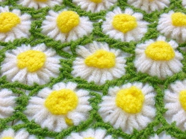 手編みニット・お花の立体モチーフ編み・アンティーク・ブランケット/ひざ掛け　USA