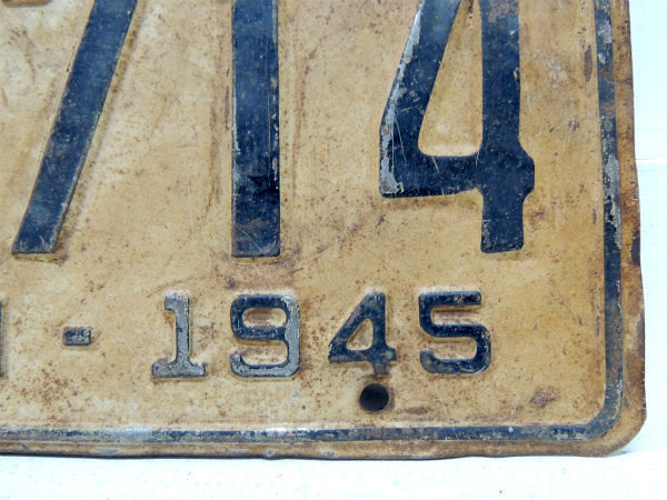 1945年・ビンテージ・ナンバープレート・ミズリー州・119-714・弾痕・USA・カーライセンス