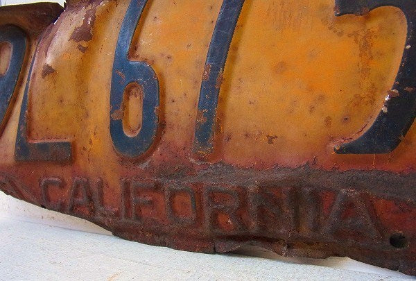 【CALIFORNIA】1932・カリフォルニア・イエロー・アンティーク・OLD・ナンバープレート
