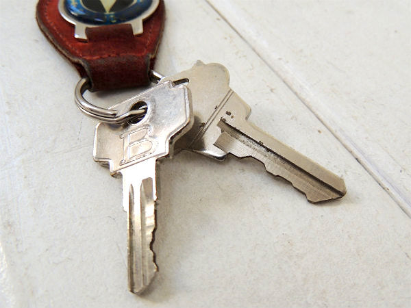 【メルセデス・ベンツ・ドイツ車】ヴィンテージ・革・レザーキーホルダー・鍵2本付き・モーター系