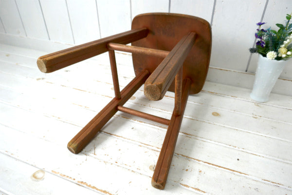 USA・アンティーク 木製 椅子・スツール・チェア・イス・ペンキ付き　アトリエ