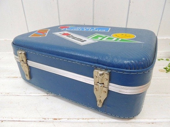スマイルの絵柄入り・ブルー色・小さなヴィンテージ・スーツケース/トランク/旅行バッグ