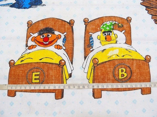 【セサミストリート】ベッド&パジャマ柄・ヴィンテージ・ユーズドシーツ(ボックスタイプ)