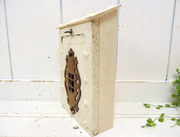 アイボリー色・アイアン製・アンティーク・メールボックス/郵便受け/ポスト USA