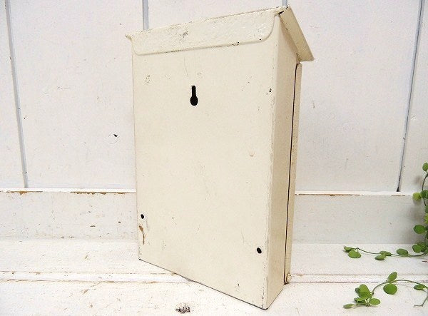 アイボリー色・アイアン製・アンティーク・メールボックス/郵便受け/ポスト USA