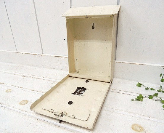 アイボリー色・アイアン製・アンティーク・メールボックス/郵便受け/ポスト USA