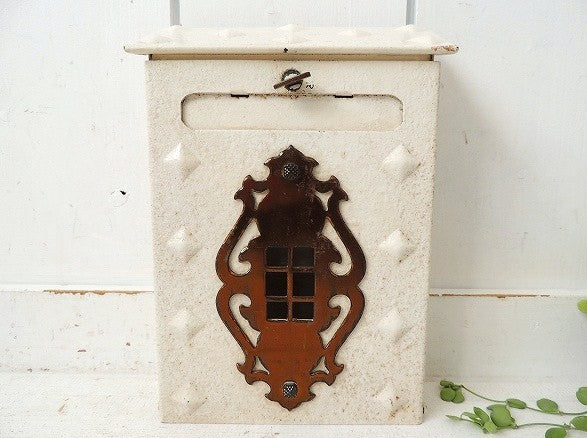 アイボリー色・アイアン製・アンティーク・メールボックス/郵便受け/ポスト USA