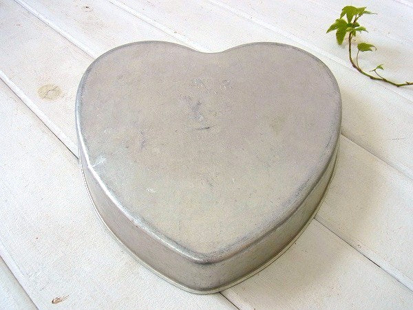 【MIRRO社】アルミ製・ハート形・アンティーク・ケーキモールド/焼型　USA