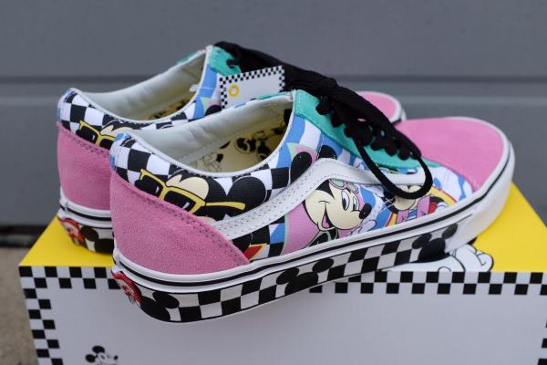 【USバンズ・VANS】ミッキーマウス・80's・ディズニー・コラボ・スニーカー・オールドスクール