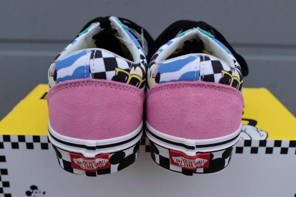 【USバンズ・VANS】ミッキーマウス・80's・ディズニー・コラボ・スニーカー・オールドスクール