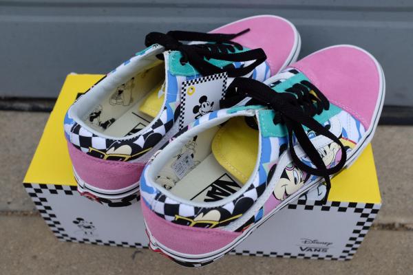 【USバンズ・VANS】ミッキーマウス・80's・ディズニー・コラボ・スニーカー・オールドスクール