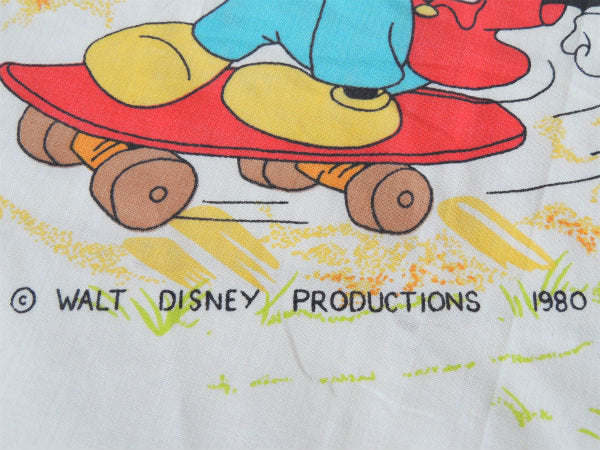 【ミッキー&フレンズ】レア物!ローラースケート柄・80'sヴィンテージ・ユーズドシーツ(1/2)