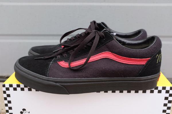 【USバンズ・VANS】ディズニー・ミッキーマウスクラブ・コラボ・スニーカー・オールドスクール