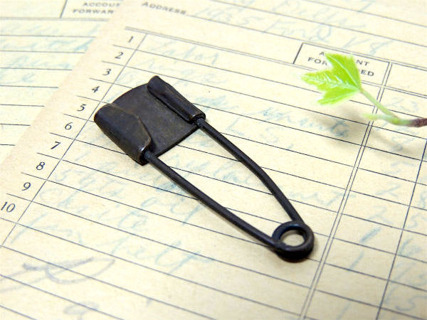 46 ナンバー入り 真鍮製 1950's アンティーク ランドリーピン 安全ピン USA