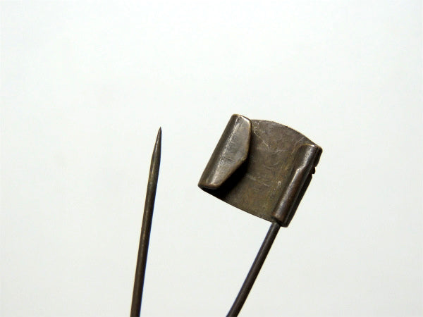 46 ナンバー入り 真鍮製 1950's アンティーク ランドリーピン 安全ピン USA