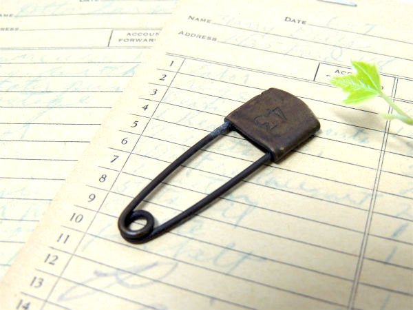 43 ナンバー入り 真鍮製 1950's アンティーク ランドリーピン 安全ピン USA