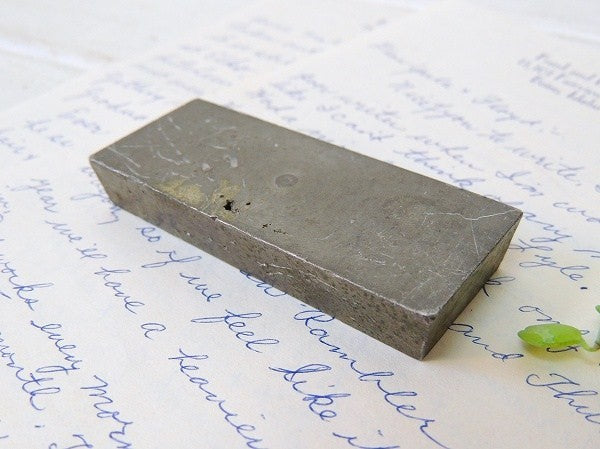 【MARINE WORK】ペーパーウェイト・USA・アンティーク・文鎮・錫製・エンボス