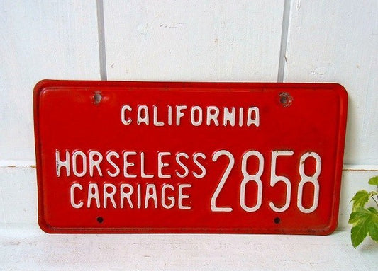 【CALIFORNIA】カリフォルニア・赤色・アンティーク・OLD・ナンバープレート　USA