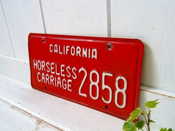 【CALIFORNIA】カリフォルニア・赤色・アンティーク・OLD・ナンバープレート　USA