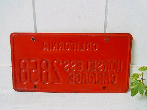 【CALIFORNIA】カリフォルニア・赤色・アンティーク・OLD・ナンバープレート　USA